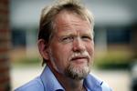 Stop. Enhedslistens udenrigsordfører, Christian Juhl, har i dag fået et gevaldigt gok i nødden af sin partiledelse, efter at han til TV 2 News kædede regeringens håndtering af overvågnings-sagen sammen med statsminister Helle Thorning-Schmidts (S) fortsatte karriere. - Foto: 