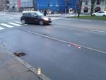 Tragedie. Et lys er tændt til minde om den dræbte kvinde. 