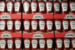 fortid. McDonald's har brugt Heinz-ketchup i de aller, aller fleste af sine over 30.000 restauranter i verden. Det er slut nu. 