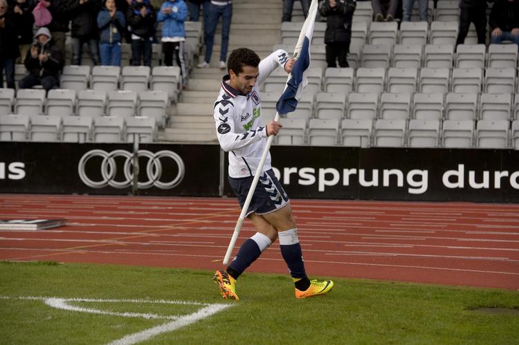 1-0. Fejringen af målet kostede Osama Akharraz en advarsel. 