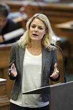 Afbrudt. »Det blev et forholdsvis kort møde, og der er heller ikke planlagt et nyt forhandlingsmøde mellem Enhedslisten og regeringen«, ordfører Johanne Schmidt-Nielsen efter aftenens møde om næste års finanslov. - Foto: 