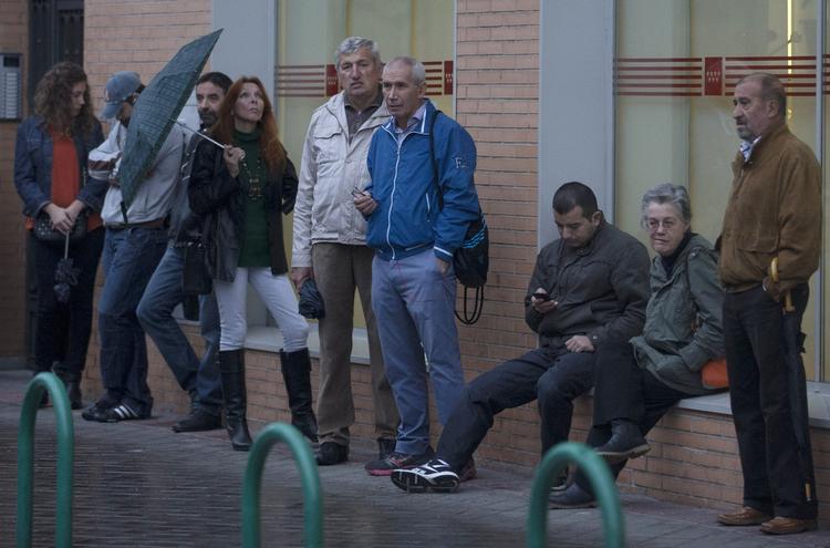 ledige. Selv om økonomien så småt er ved at vende i Spanien, er landet stadig ramt af en tårnhøj ledighed på over 26 procent, viser de seneste tal. 