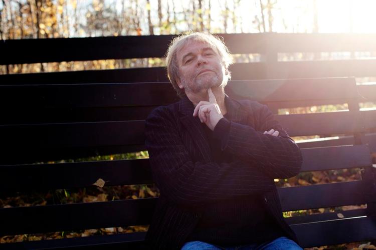 Solnedgang. Jostein Gaarder er bekymret for planetens fremtid. Det er drivkraften bag hans nye ungdomsfabel.