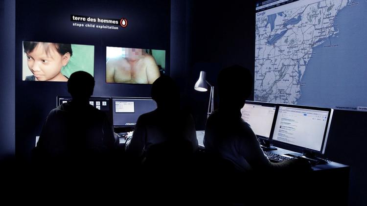 Narret. Computeranimationen 'Sweetie' var så virkelighedstro, at 1.000 personer forsøgte at betale den fiktive 10-årige pige for at udføre seksuelle handlinger på webcam. 