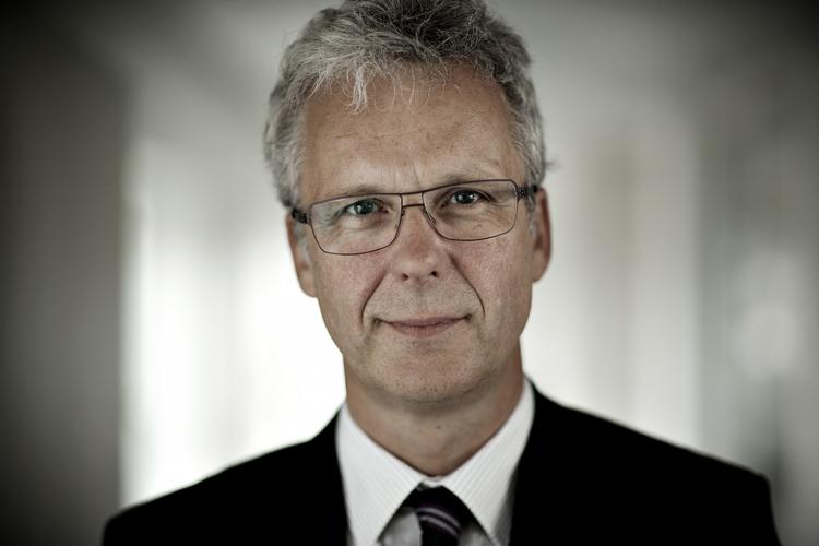 ærgerlig. Henrik Bjerre-Nielsen, direktør i Finansiel Stabilitet, ærgrer sig over, at kunder med god økonomi ikke kan komme over i nogle almindelige banker. 