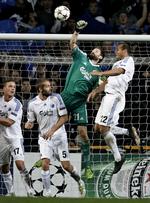 Stopklods. Johan Wiland holdt nullet for første gang i Champions League i denne sæson. 