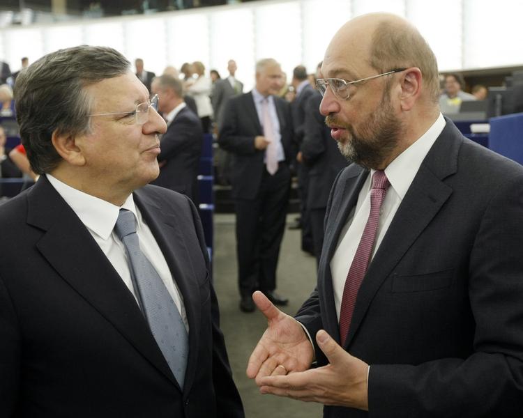 Kommissionsformand José Manuel Barroso (tv.) træder tilbage næste år. Til den tid vil Martin Schulz (th.) gerne overtage posten. 