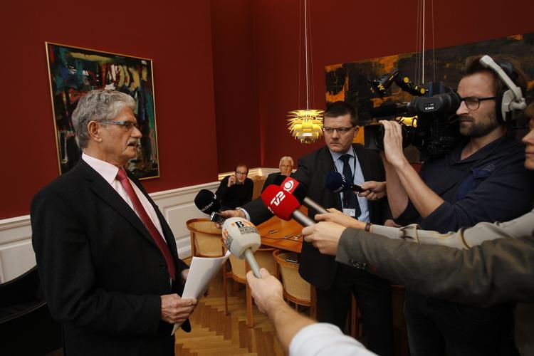 Modsigelse. Et notat fra formanden for Folketingets Præsidium, Mogens Lykketoft (S), modsiger regeringens topministre. - Foto: 