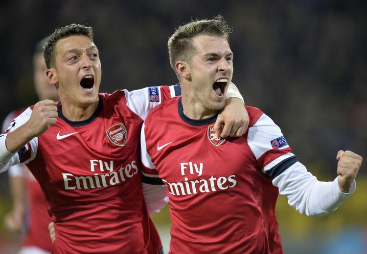 SERJSMÅL. Et hovedstødsmål gjorde Aaron Ramsey (th.) til matchvinder mod Borussia Dortmund. 