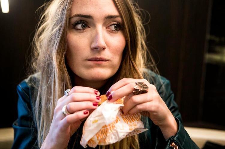 Bymirakler. København gemmer ligesom andre storbyer på en god historie. Man skal bare holde sine øjne åbne. Det gjorde sangerinden Trine Jørck i august i år. 