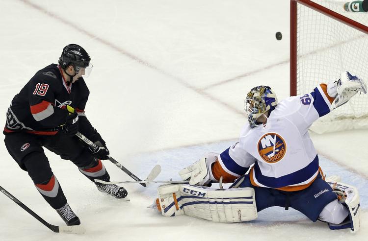 nedtur. New York Islanders tabte til Carolina Hurricanes i en runde uden mange danske lyspunkter. 