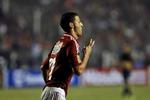 Suspenderet. Ledelsen i den egyptiske klub Al Ahly har besluttet at suspendere spilleren Ahmed Abdul Zaher fra holdet, når det i næste måned skal til Marokko og deltage i verdensmesterskabet for klubhold. Kilder siger, at det skyldes en jubelscene, hvor spillede llavede et islamisk håndtegn. 