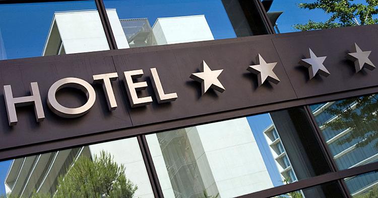 Hoteltjek. Er du på vej på ferie i Storbritannien, så undersøg dit hotel inden afrejse. 