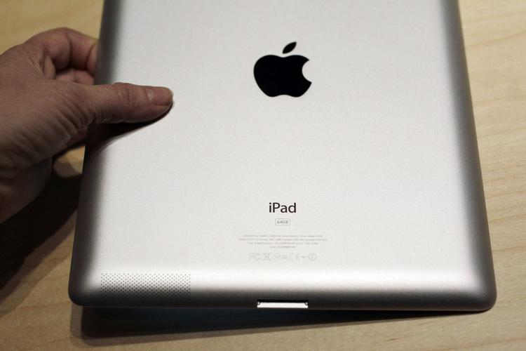 BRANDFARE. Der lyder nu flere og flere rapporter om iPhones og iPads, der spontant bryder i brand. Men Apple er ikke alene om at have dette problem med sine produkter. 