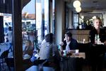 KØGE. Suspekte møder på Café Vanilla i Køge har været med til at bringe landets mest gennemsnitlige kommune i mediernes søgelys. 