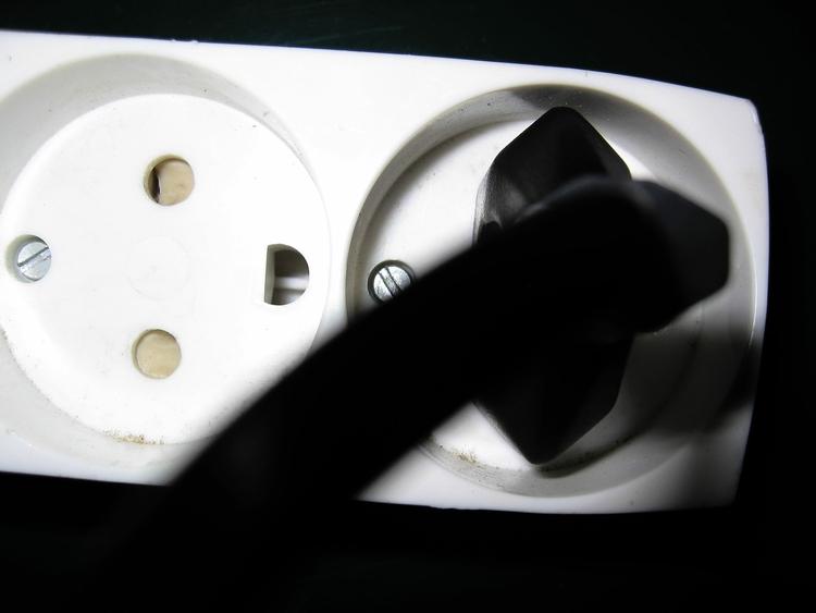 uanmodet. Energiselskabet har erkendt, at de i halvdelen af tilfældene ikke havde fået kundernes samtykke, før de ringede dem op. 