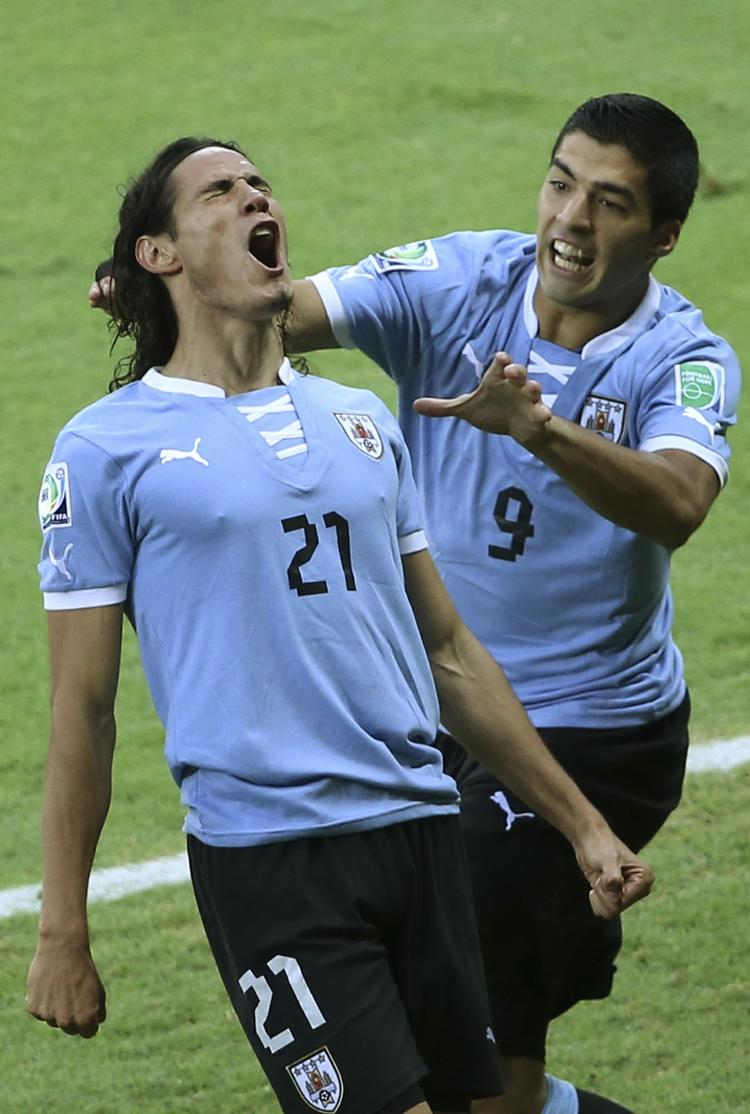 Verdensklasse. Med 11 mål er Luis Suarez (th) delt topscorer i VM-kvalifikationen. 