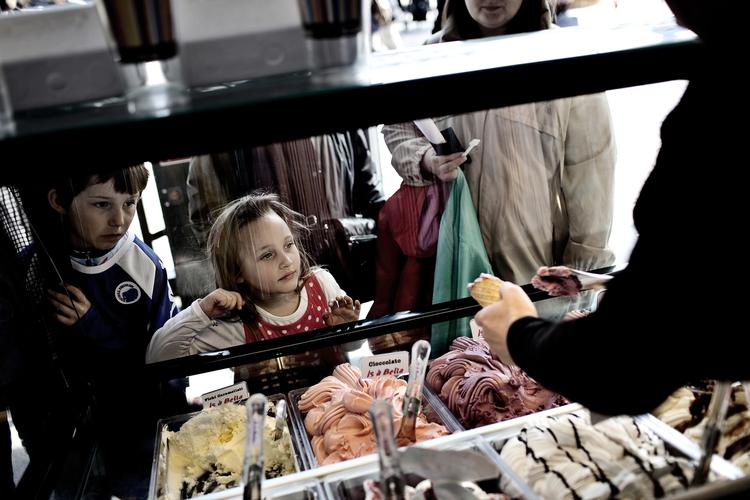 Torvehallerne var et sted, børnene godt kunne lide. Udeserveringen, de små udendørsboder og en stor plastik-is var favoritter. 
