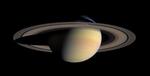 Saturns ringe er velkendte i dag. Det var den hollandske astronom Christiaan Huygens, der første gang beskrev fænomentet præcist. Ringene er 270.000 kilometer i diameter, men er højst 100 meter tykke. Planetens samlede ringssystem spænder over i alt 26.000.000 kilometer. 