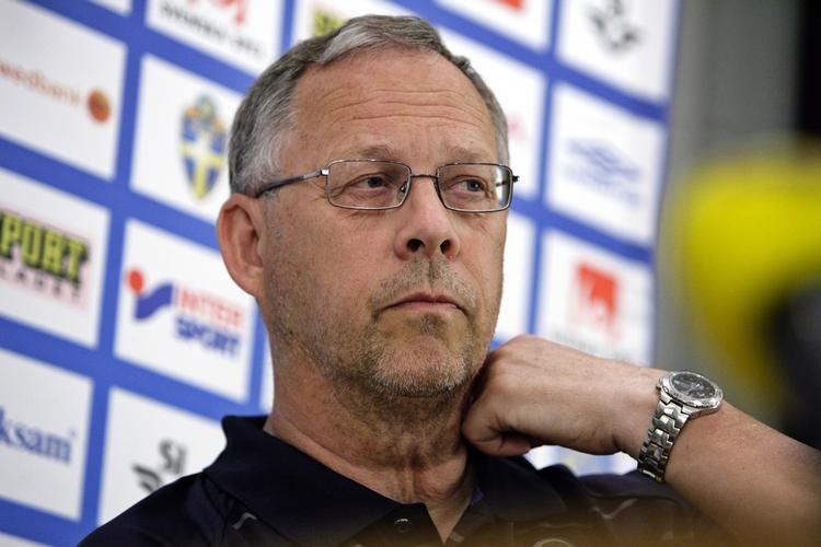 undertippet. Islands landstræner Lars Lagerbäck tror på VM for de undertippede islændinge mod Kroatien. 