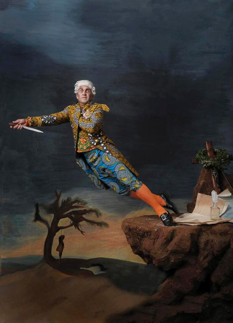 Selvmord. Yinka Shonibare har i serien af 'Fake Death Pictures' blandt andet genskabt Leonardo Alenza Nietos' 'Satire over det romantiske selvmord' fra 1839, nu med Lord Nelson iført farverigt tøj i hovedrollen. 