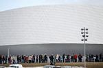 Folkemasse. Den Blå Planet har været et enormt tilløbsstykke siden åbningen i marts. Danmarks Akvarium flyttede fra Nordsjælland til Kastrup ved Amager i ny, stor arkitekttegnet bygning. 