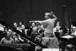 bøn. Komponisten Leonard Bernstein dedikerede sin 'Kaddish', en jødisk bøn til sin afdøde ven John F. Kennedy. 