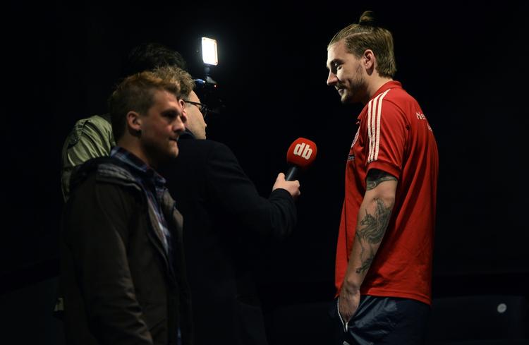 interview. Nicklas Bendtner (th) drømmer om Spanien, men er indstillet på, at det kan blive Superliegaen i fremtiden. 