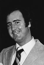 Komiker. Andy Kaufman var angiveligt besat af tanken om at lyve sig død. Nu er der skabt rygter om, at han stadig er i live. (arkivfoto) 