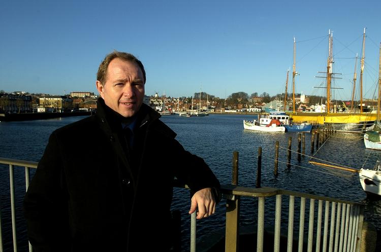 Genvalg. Han er 2. viceborgmester lige nu. Og har været borgmester i otte år. I Svendborg Kommune sidder. Venstre-politikeren Lars Erik Hornemann og krydser fingre for, at han får borgmesterkæden tilbage om halsen denne gang. 