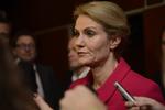 Snyd. Statsminister Helle Thorning-Schmidt (S) blev snydt af de fejlagtige exitprognoser. Hun fortalte de fremmødte socialdemokrater i Vega, at S ikke havde fået det valg, de håbede på. Det endte med, at S blev det største parti ved kommunalvalget. 