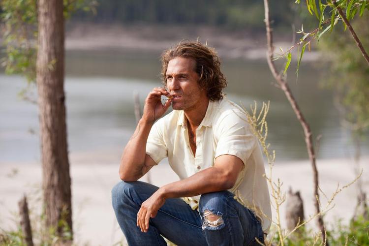 Romeo. Matthew McConnaughey kroner de senere års optur med en blændende præstation som den eksistentielt mørbankede Romeo, 'Mud'. 