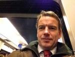 Selfie. Christian Friis Bach - en helt almindelig togpassager. 