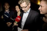 Overborgmester Frank Jensen (S) gør klogt i at fortsætte med at samarbejde til begge sider på Københavns Rådhus. 