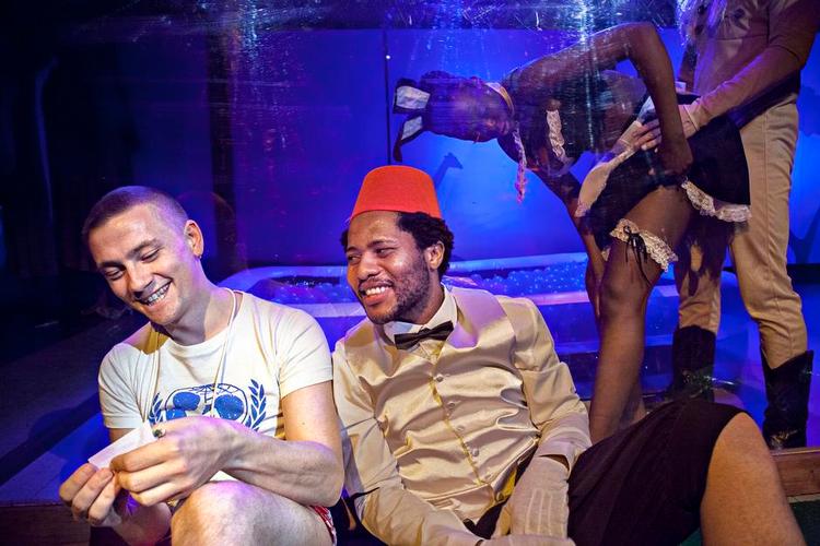 VENSKAB. Esben Smed og sydafrikanske Anele Situlweni spiller de altoverskyggende hovedroller i 'Liberty', der handler om venskabet imellem danske Christian og tanzanianske Marcus. 