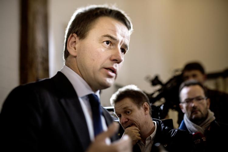 Krav. Flere politkere kræver nu en uvildig undersøgelse af forløbet omkring Christian Friis bachs afgang. 