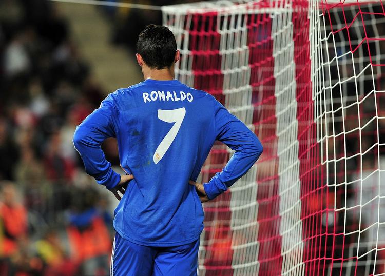 UDGÅET. Efter at have scoret - igen - forlod Ronaldo banen i går. 