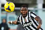 TOPHOLD. I hvert fald indtil Roma har spillet mandag aften er Kwadwo Asamoah og Juventus på førstepladsen i Serie A. 