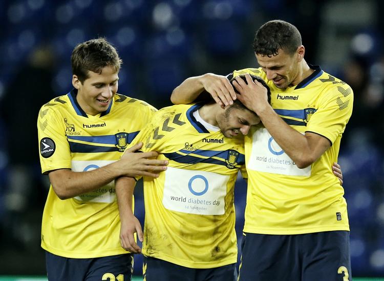 SUCCES. I sine fire kampe for Brøndby har Khalid Boulahrouz (th.) ikke oplevet, at modstanderne har scoret. 