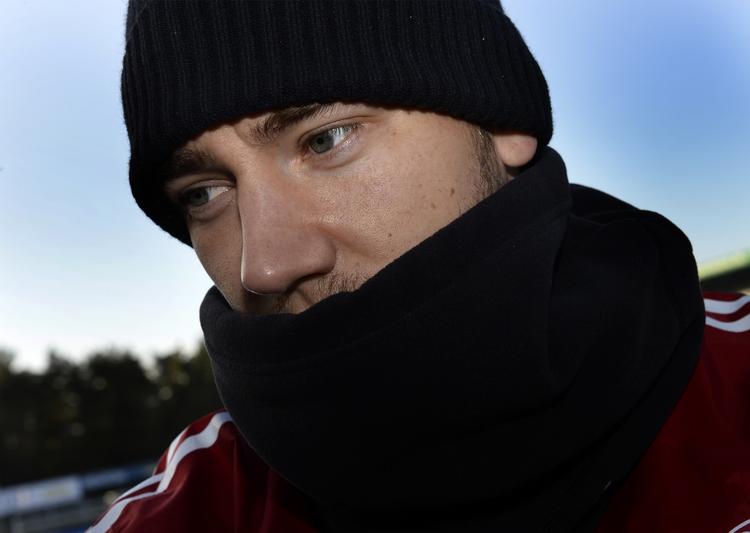Hærværk. Den danske fodboldspiller Nicklas Bendtner blev i gårm anholdt af britisk politi, skriver avis. 