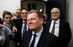 Inviteret. Partiformand Lars Barfoed gik forrest i den konservative delegation på vej ind til forhandlinger med Bjarne Corydon. 