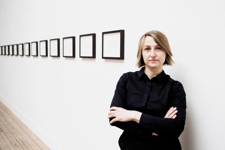 Oprejsning. Joasia Krysa er tilbage som kunstnerisk leder af Kunsthal Aarhus efter at være blevet fyret fra samme stilling i foråret. 