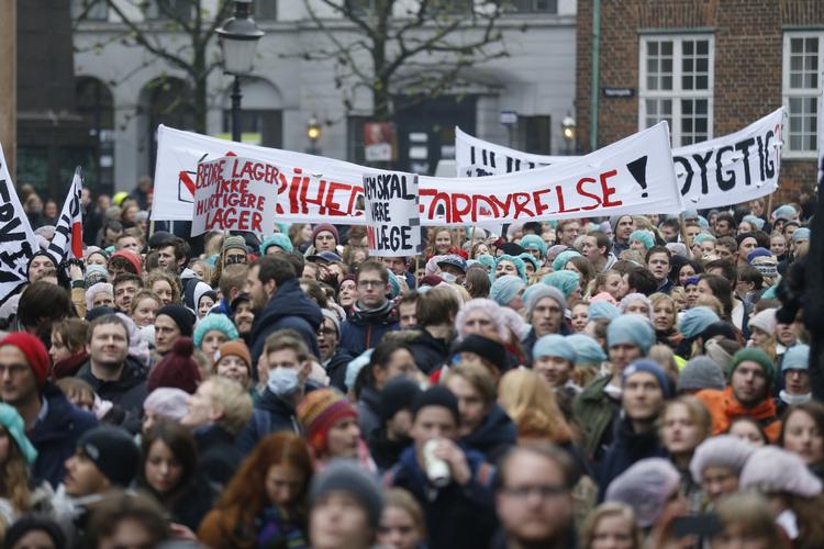 Demo. Studerende demonstrerer i dag på Vor Frue Plads. 