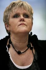 Frikirke. Ruth Evensen kom ikke i byrådet i Lolland, og nu nedlægger hun Faderhuset. 