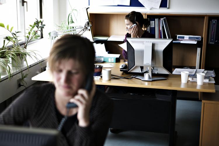 socialrådgivere, som tager sig af de mest udsatte kontanthjælpsmodtagere, har næsten dobbelt så mange sager, som Dansk Socialrådgiverforening anbefaler. 