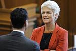 Kritik. Annette Vilhelmsen er glad for den nye finanslov. Det er ikke alle partifæller, som deler den holdning. 