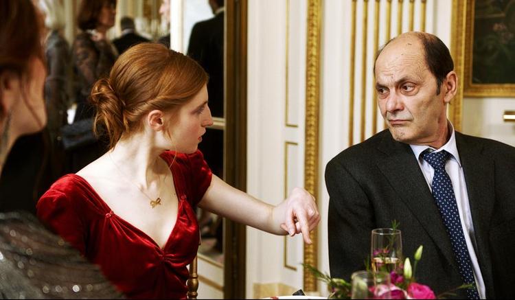 Gnavpot. Jean-Pierre Bacri med sit karakteristiske surmuleri. Her flankeret af Agnés Jaoui. 
