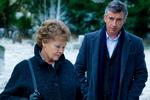 Drama. Philomena Lee, spillet af Judi Dench, fik som ung frataget sit barn og sin frihed. Nu fortæller hun historien til journalisten Martin Sixsmith, spillet af Steve Coogan. 