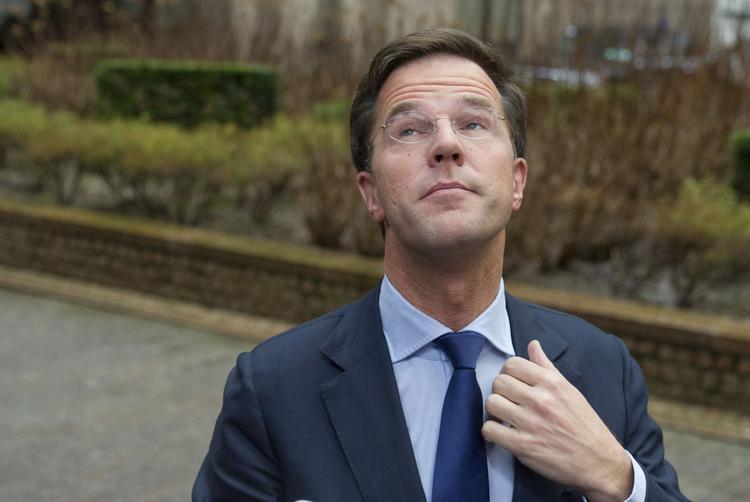 nedrykning. Hollands regeringschef, Mark Rutte, må konstatere, at landet er blevet rykket ned i verdensøkonomiernes 2. division. 
