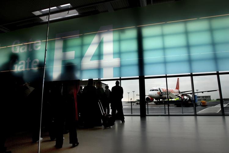 Afsted. Nogle flypassagerer må kæmpe en hård kamp for at få den kompensation, de har krav på ved fx. forsinkelser, af deres flyselskab. 